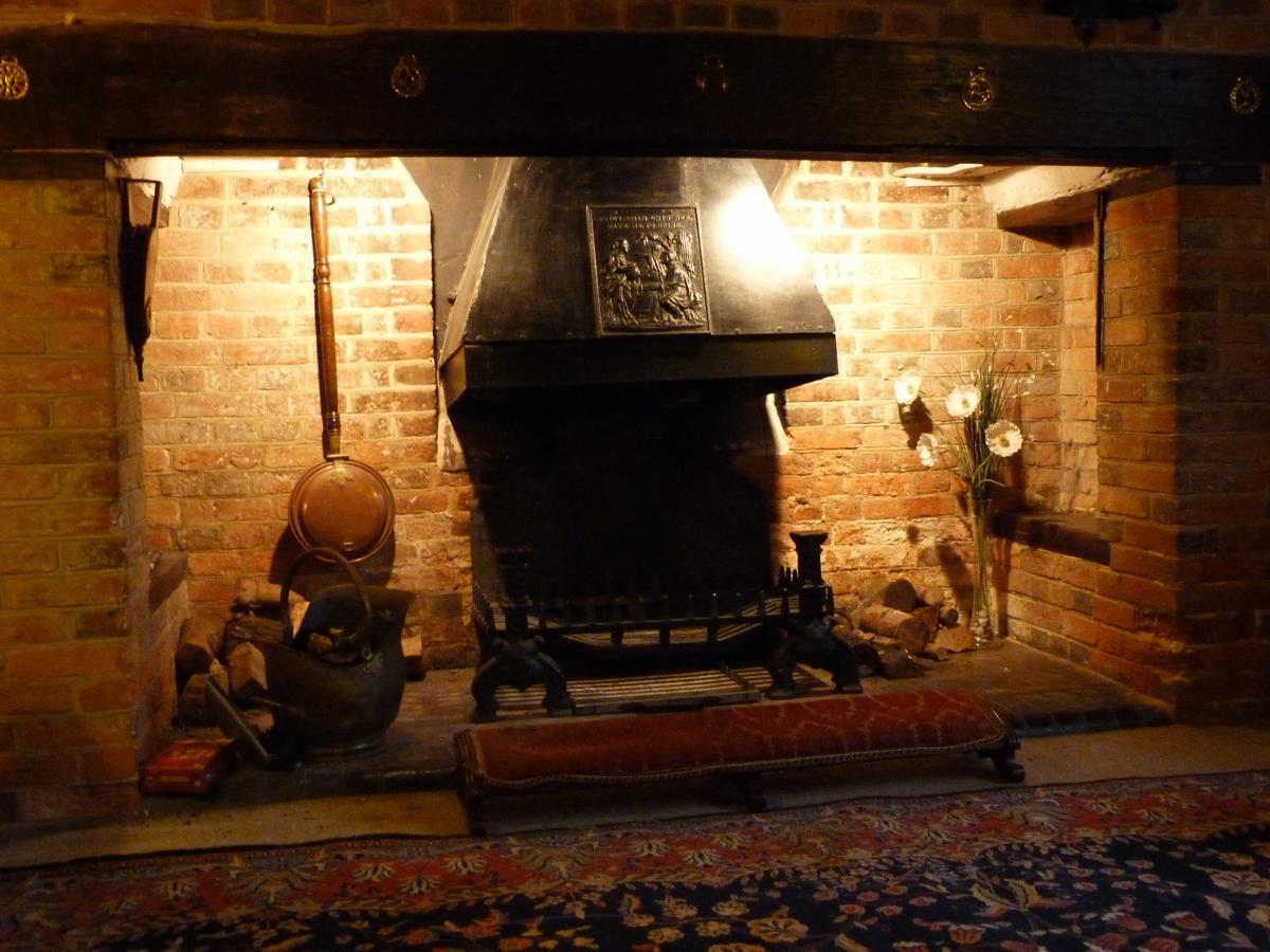 Tudor Cottage Ashford  Extérieur photo