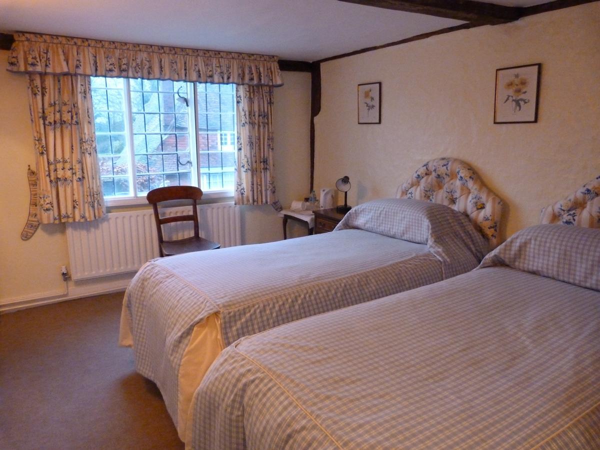 Tudor Cottage Ashford  Extérieur photo