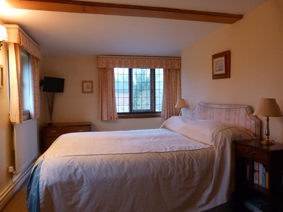 Tudor Cottage Ashford  Extérieur photo